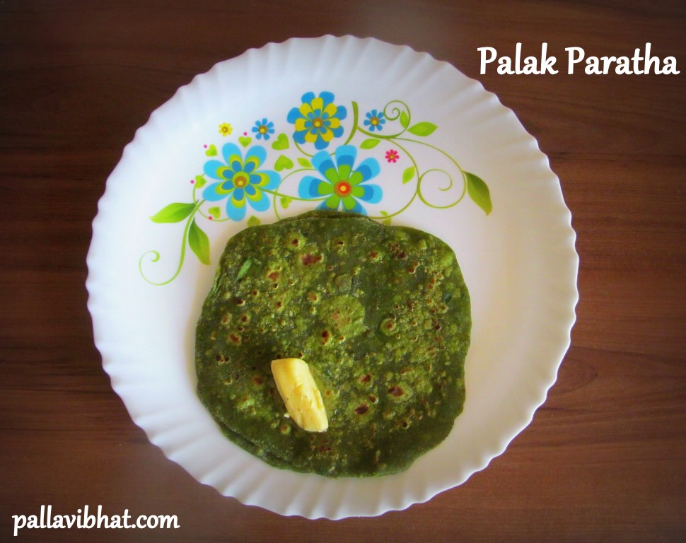 Palak Paratha | Spinach Paratha